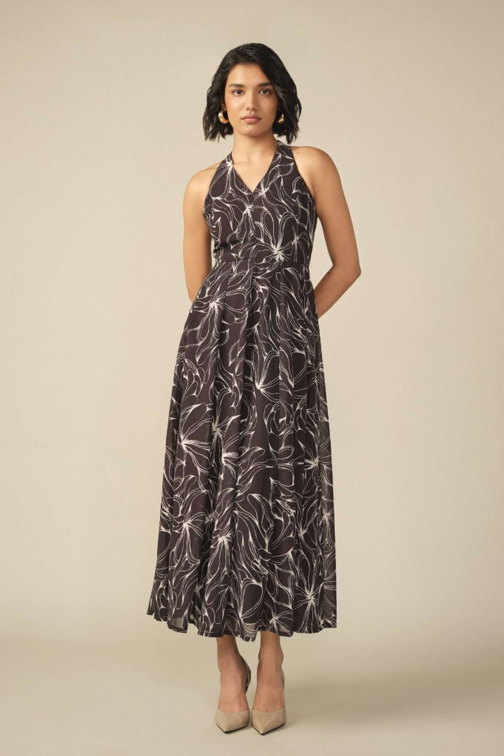 and Solid Polyester V-Neck Women's Midi Dress-picture-13