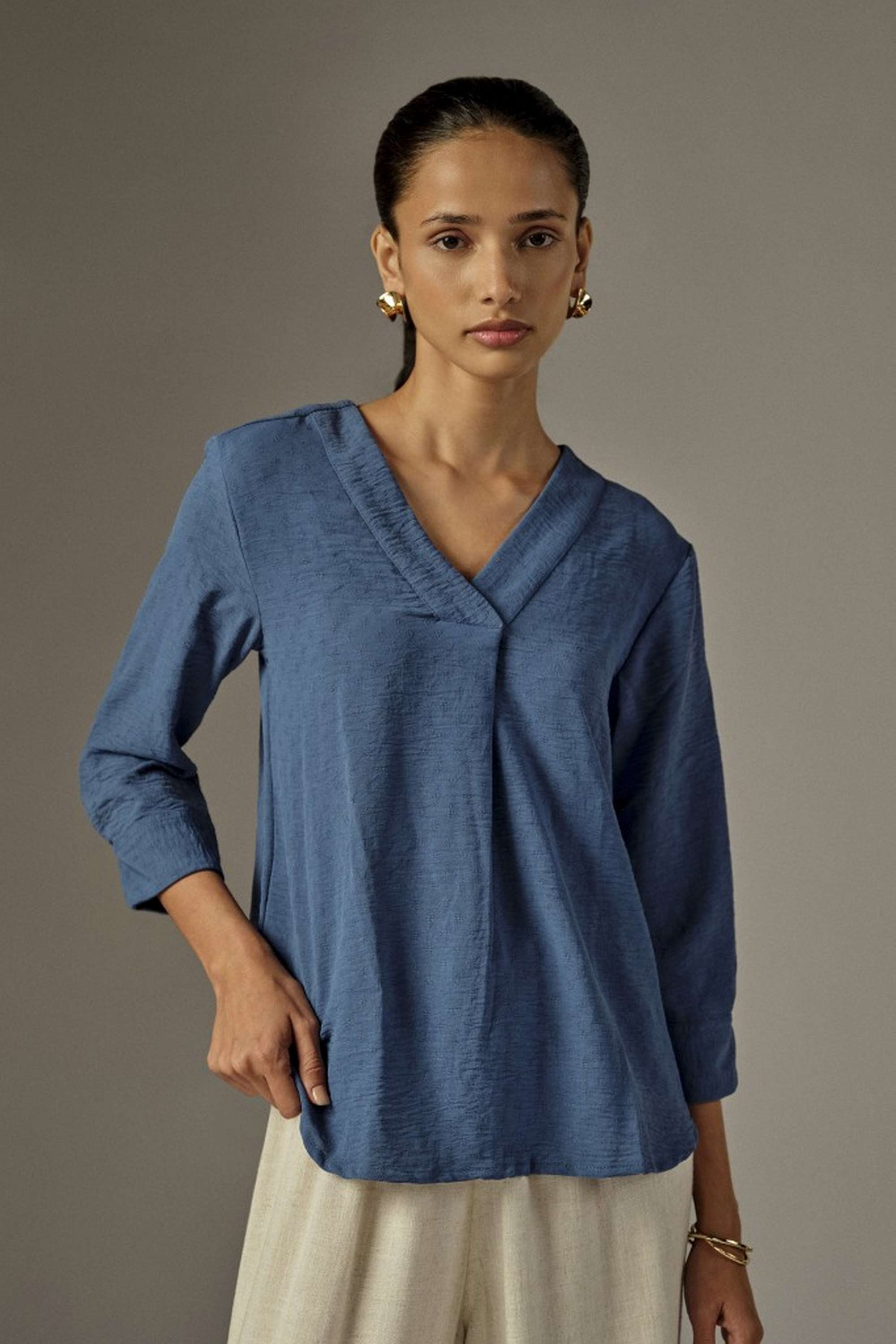 and Solid Polyester V-Neck Women's Top-picture-27