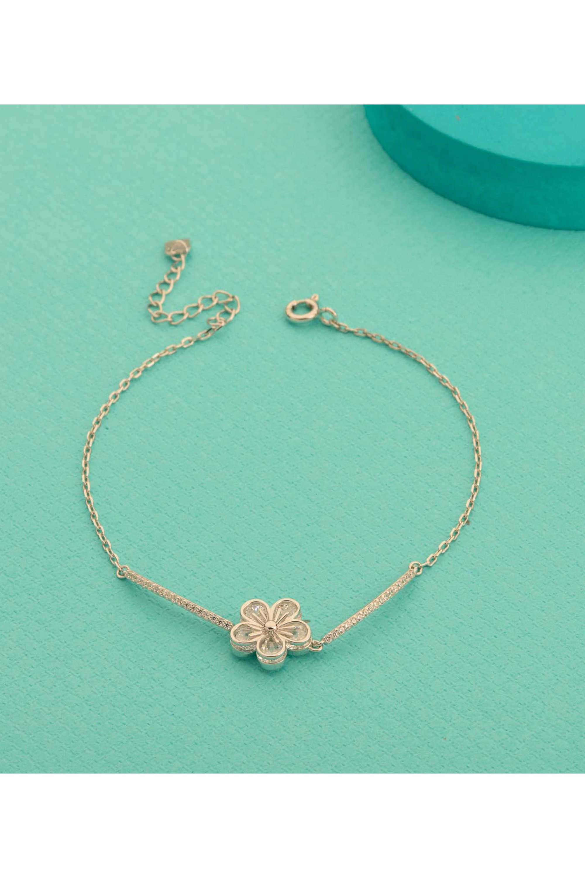 Silver-Casual-Wear-Women-Timeless-Pearl-Bracelet