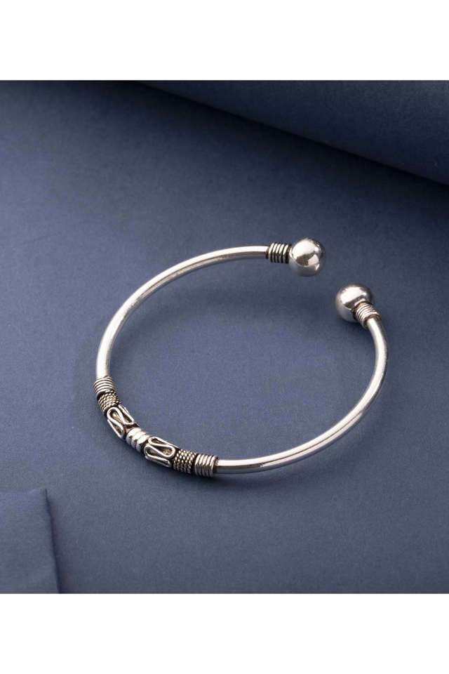 Silver-Feeling-Charm-Bracelet