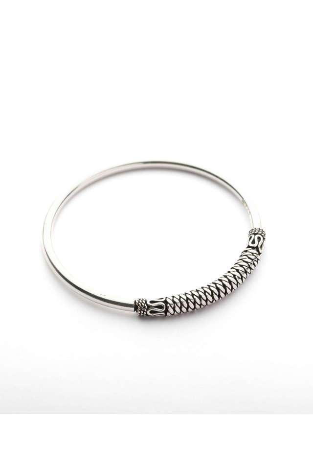 Silver-Trendy-Bracelet