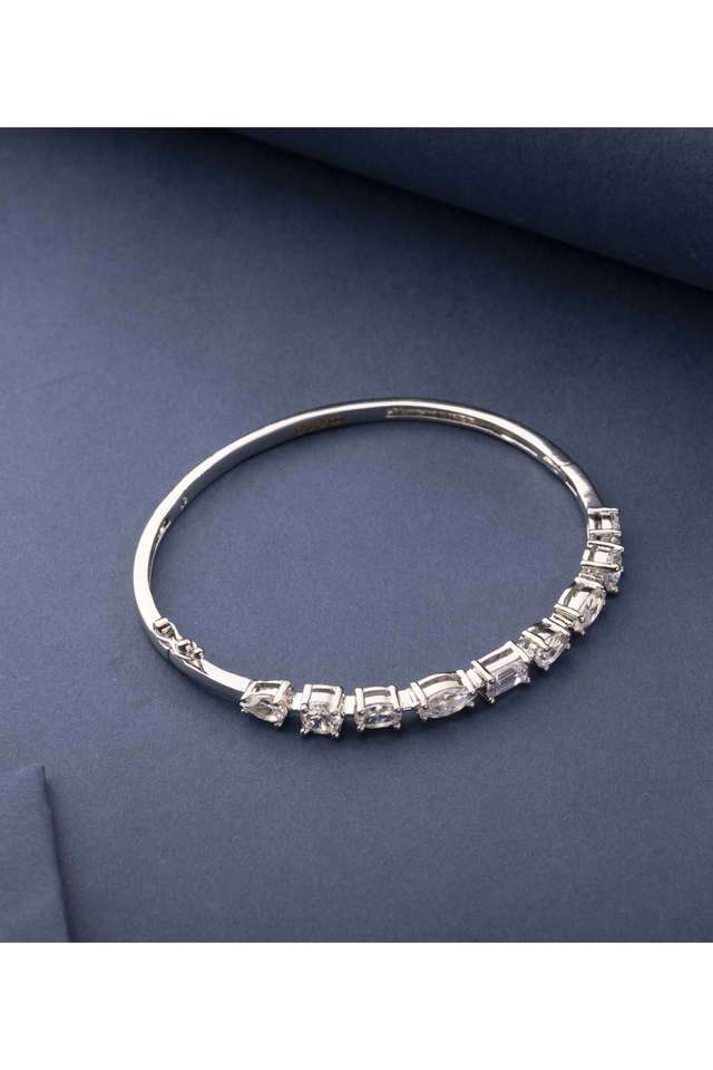 Silver-Thread-Of-Spots-Bracelet
