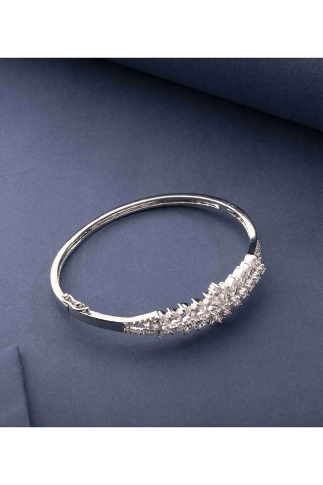 Classsic-Silver-Bracelet