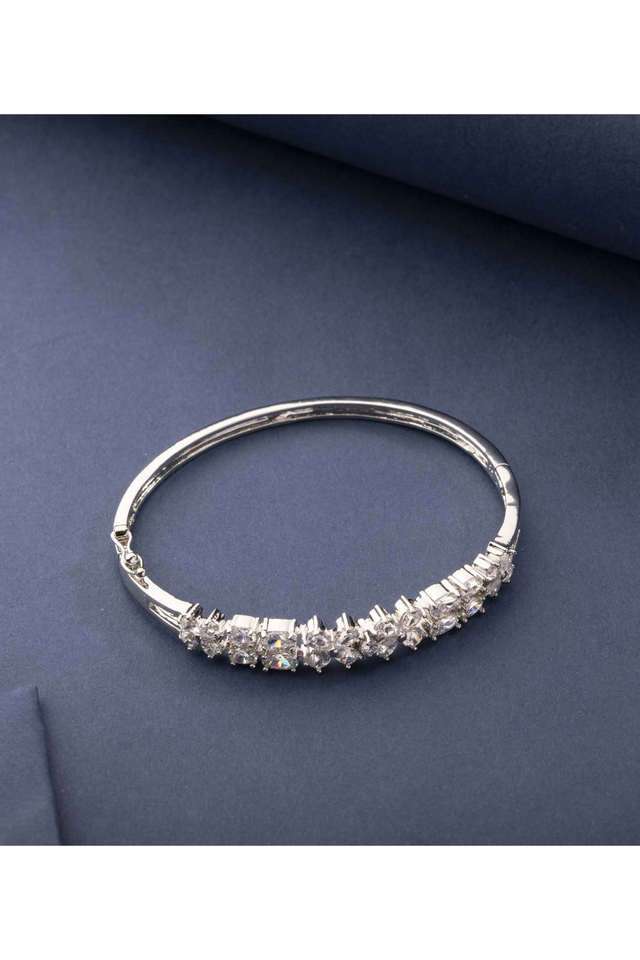 Sillver-Majestic-Flower-Bracelet