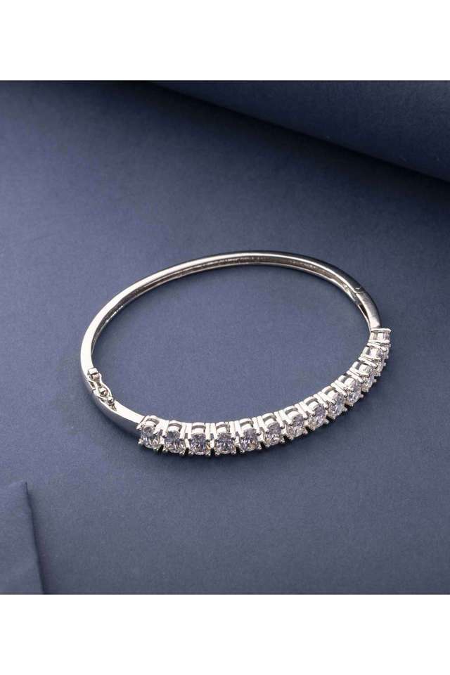 Elegant-Silver-Bracelet