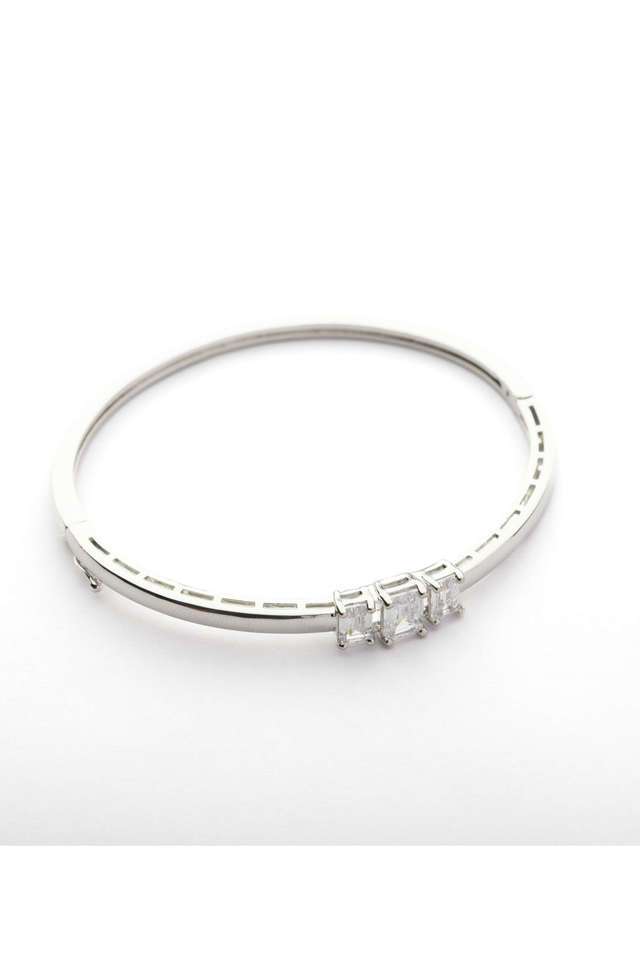 Simple-Trio-Stone-Bracelet