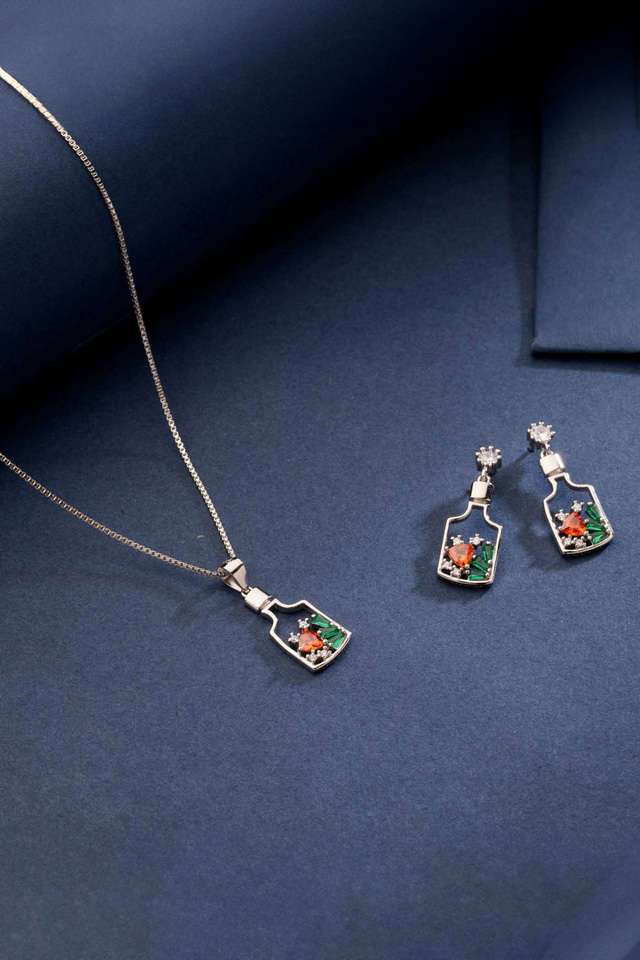 Fun-Party-Earrings-With-Pendent-Set