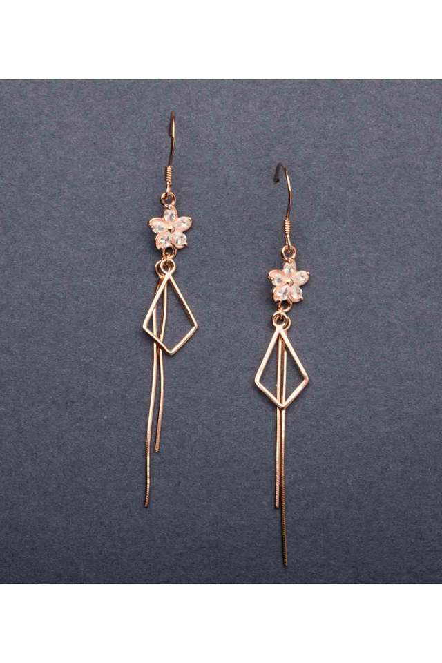 Earrings-Long-In-Golden-Colour-For-Women-And-Girls