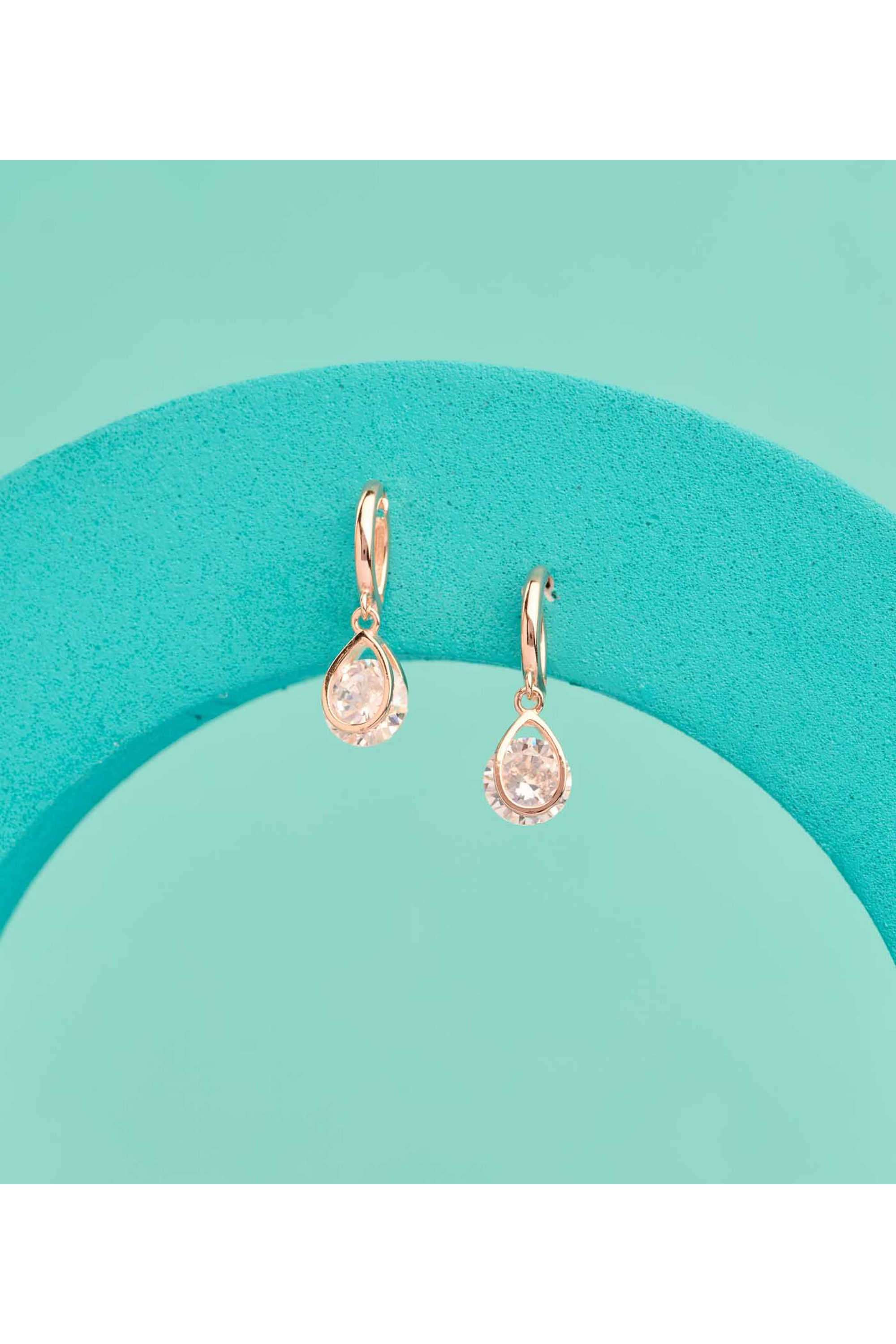 Silver-Casual-Wear-Women-Glimmering-Pearl-Earrings