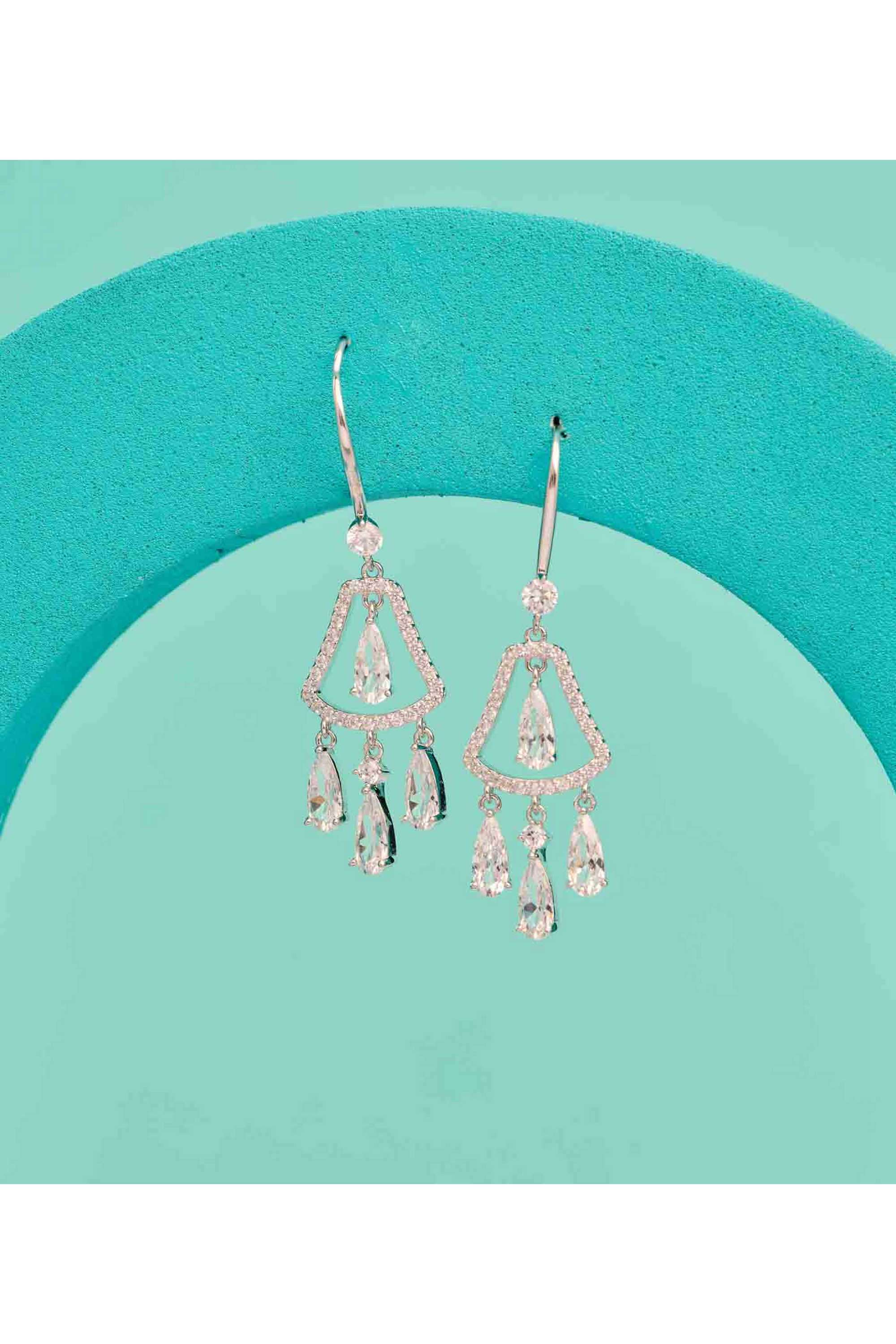 Silver-Casual-Wear-Women-Whispering-Pearl-Earrings