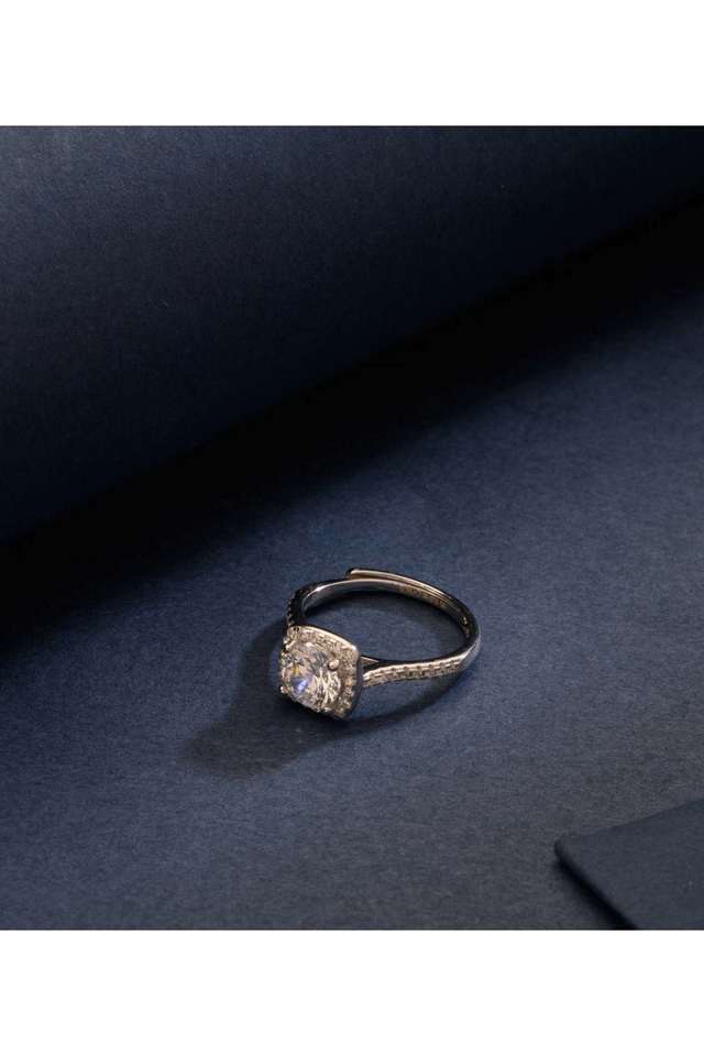 Elysian-Circle-Fingure-Ring