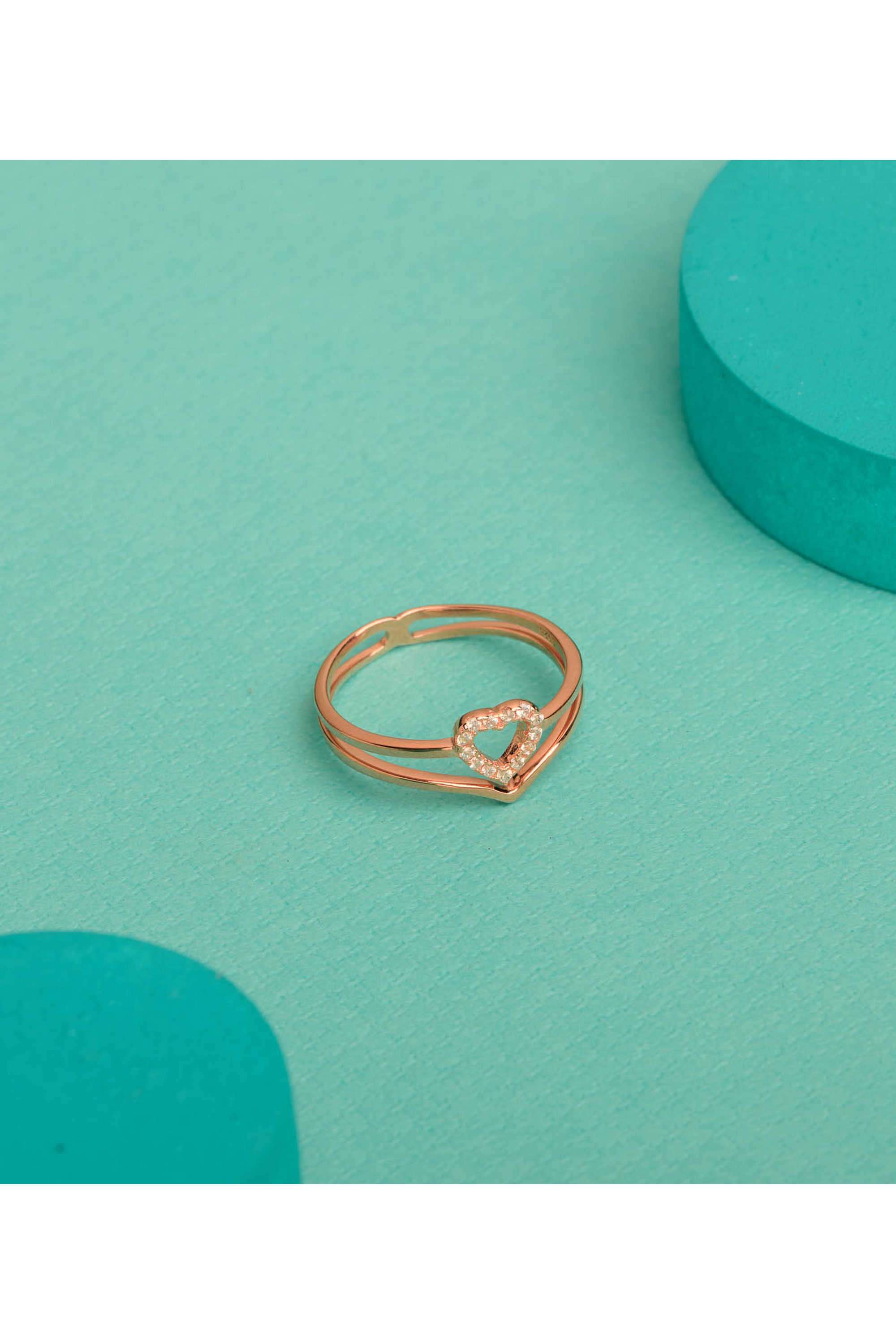 Silver-Casual-Wear-Women-Golden-Aura-Ring