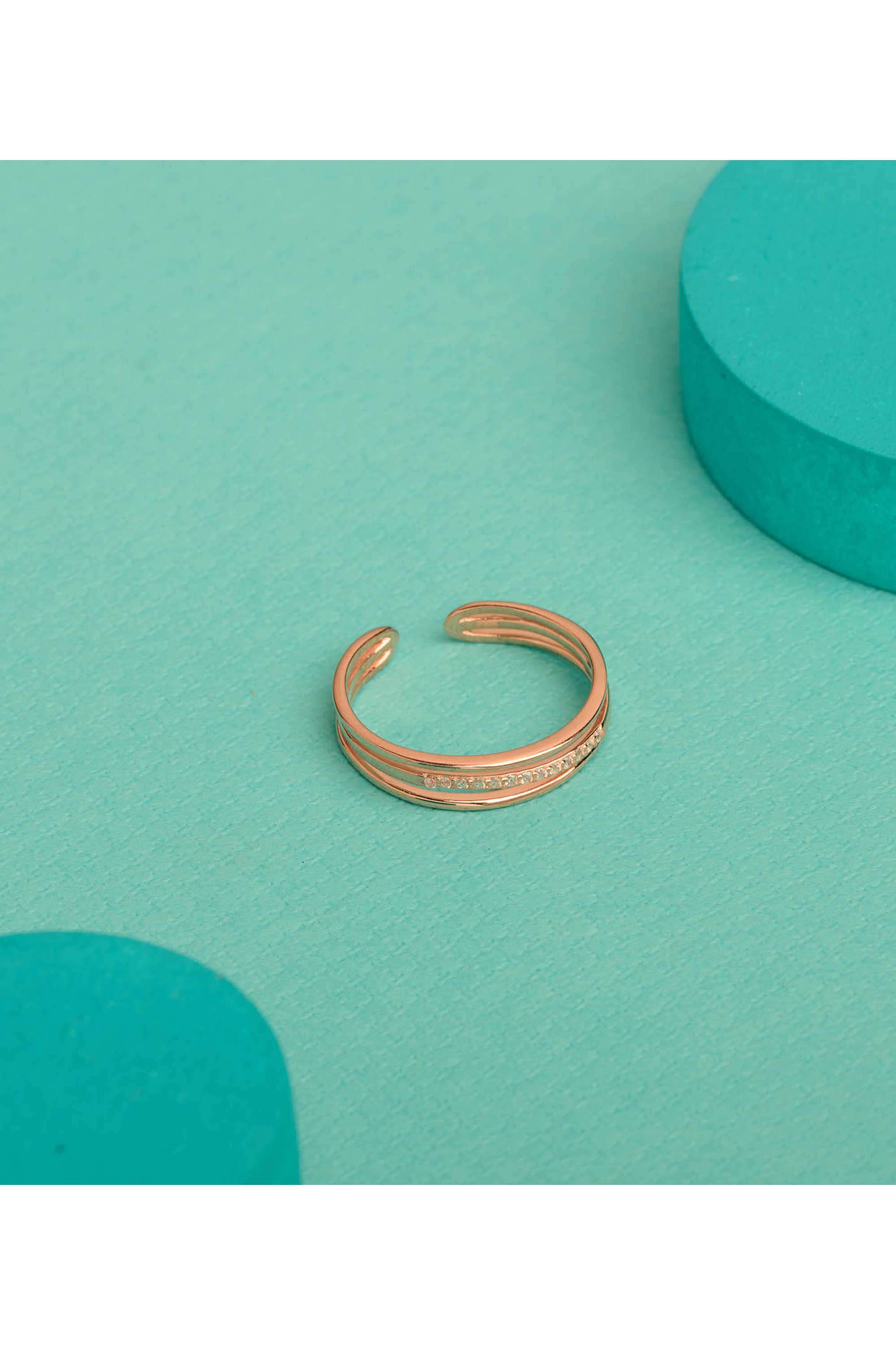 Silver-Casual-Wear-Women-Shimmering-Wave-Ring