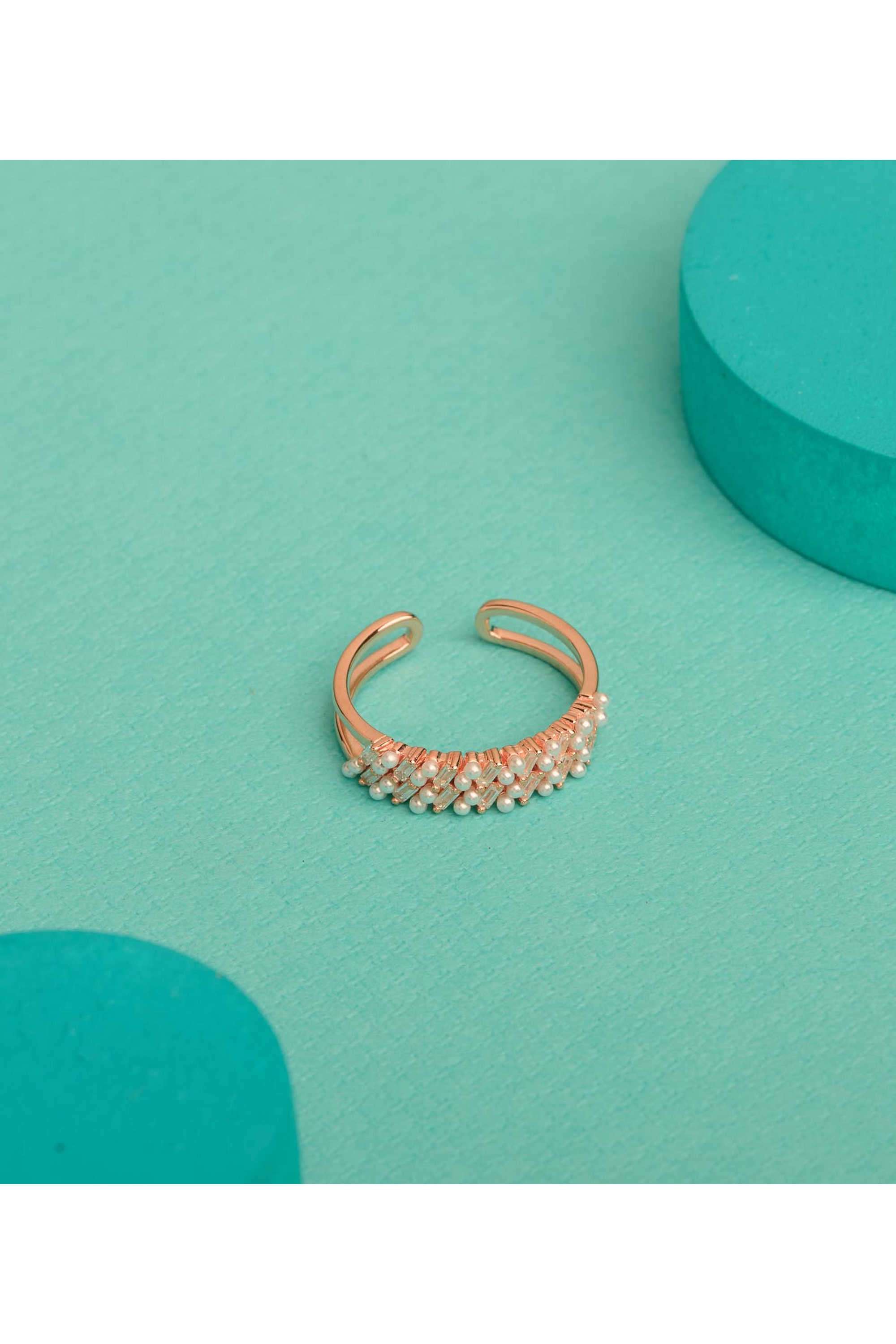 Silver-Casual-Wear-Women-Diamond-Glow-Ring