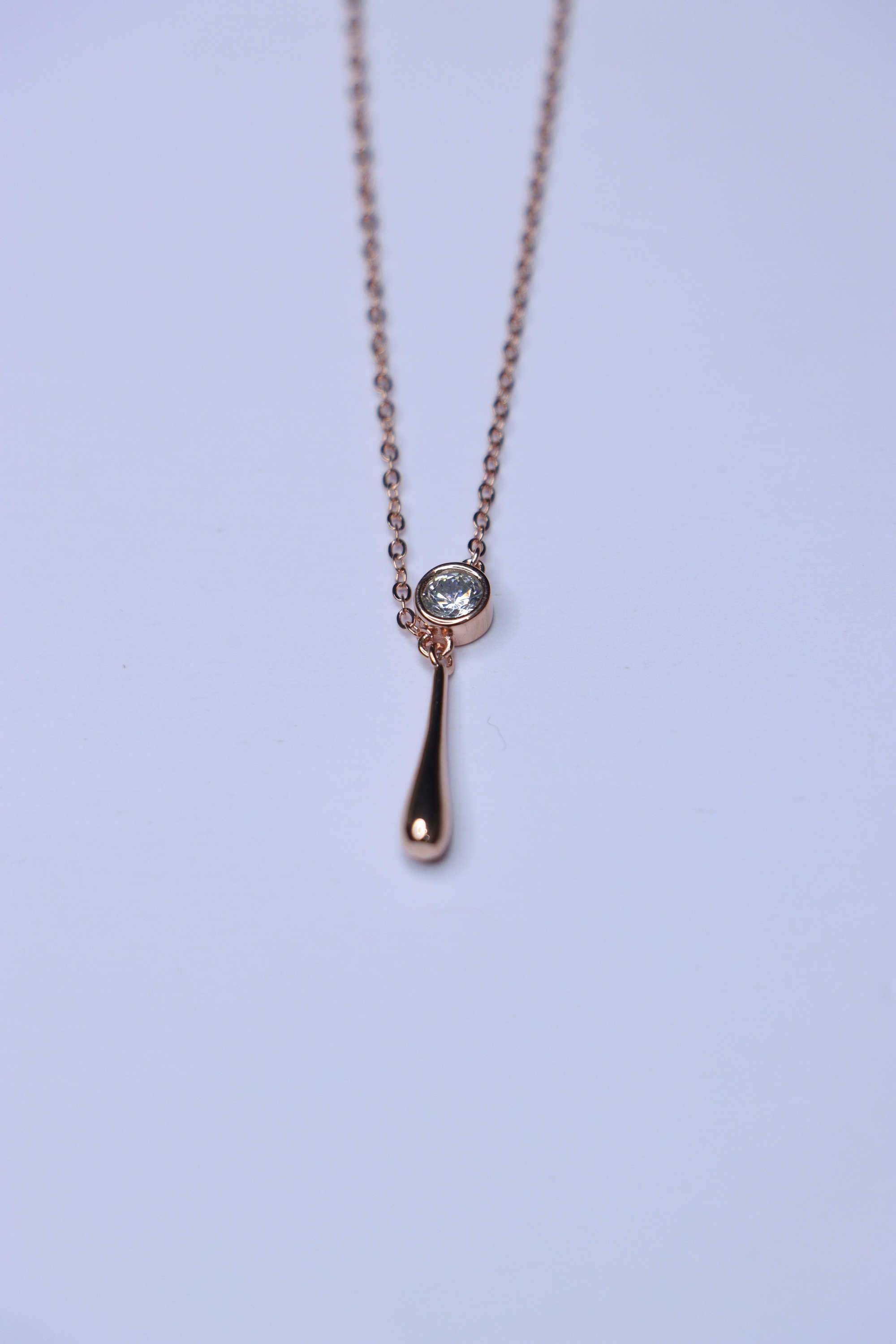 Rose-Gold-Collection-Silver-Casual-Wear-Women-Eternal-Embrace-Necklace