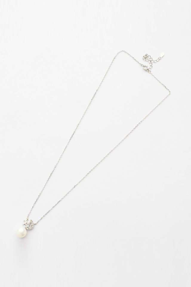 White-Natural-Pearl-Charm-Necklace