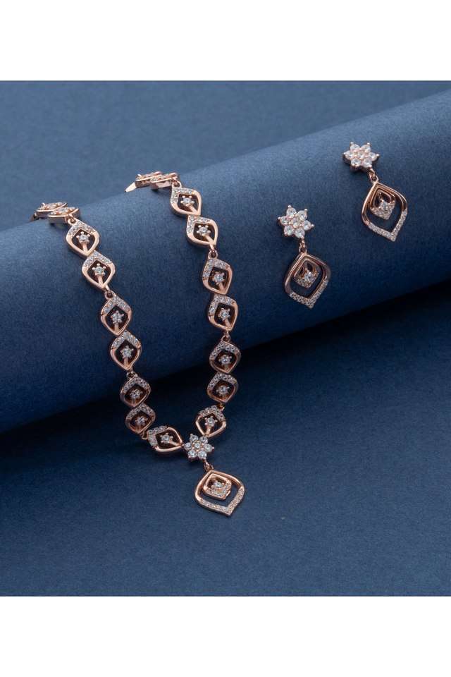 gargi by png diamond necklace