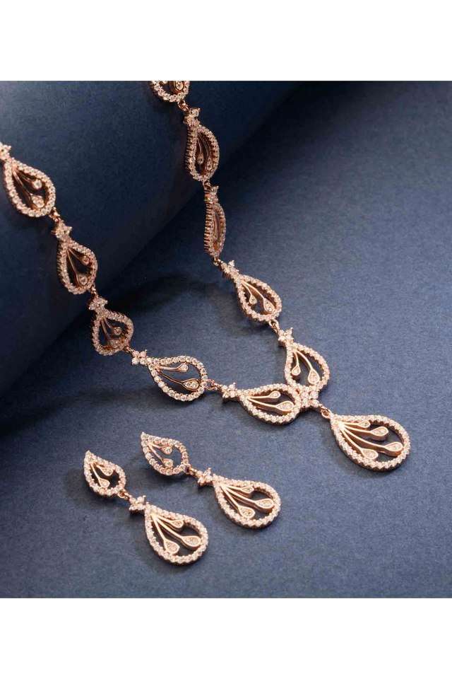 Precious-And-Glamorous-Necklace-Set
