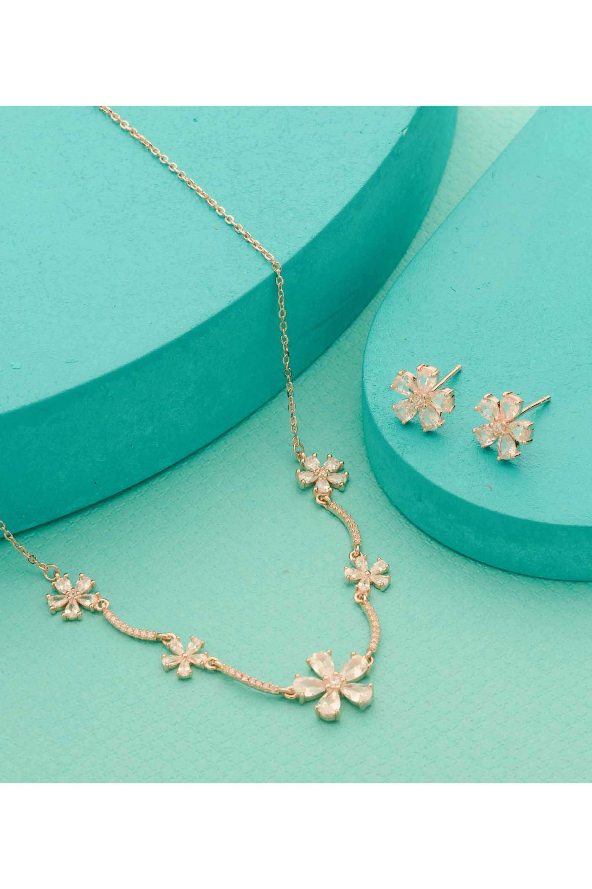 Silver-Casual-Wear-Women-Ocean-Breeze-Necklace-Set