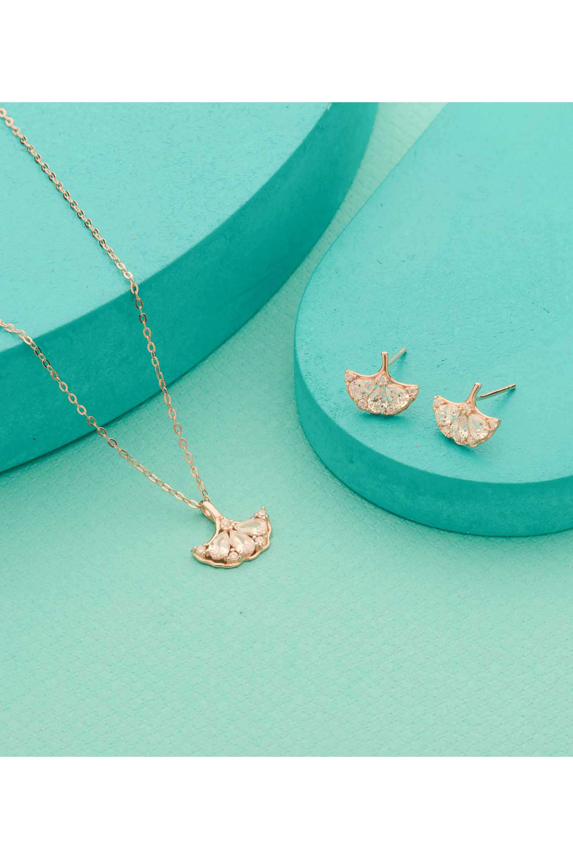 Silver-Casual-Wear-Women-Majestic-Bliss-Necklace-Set