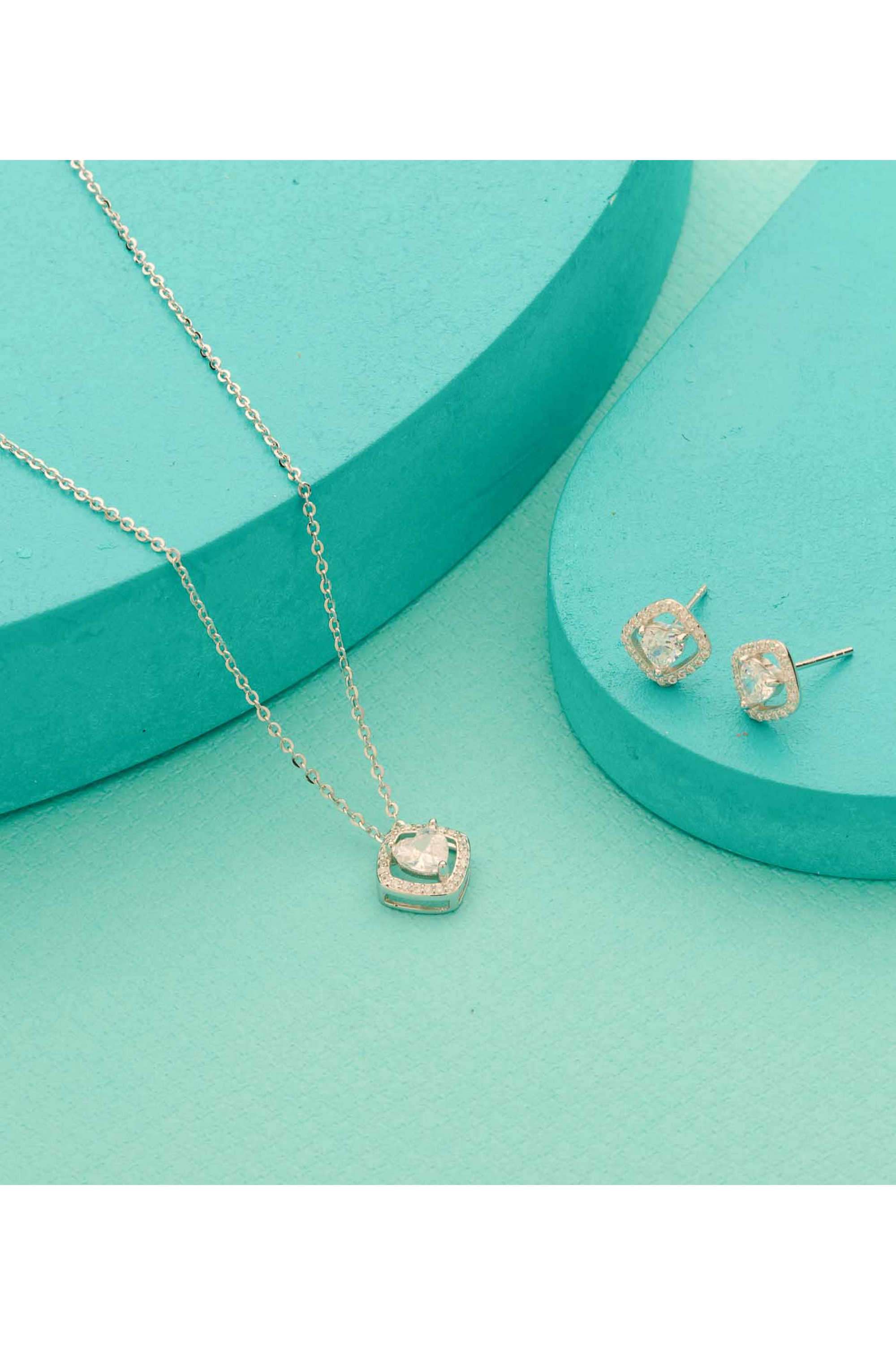 Silver-Casual-Wear-Women-Timeless-Grace-Necklace-Set