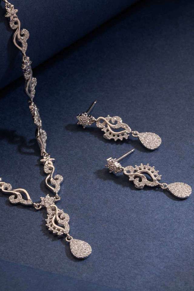 The-Dreamy-Sparkle-Silver-Necklace-Set