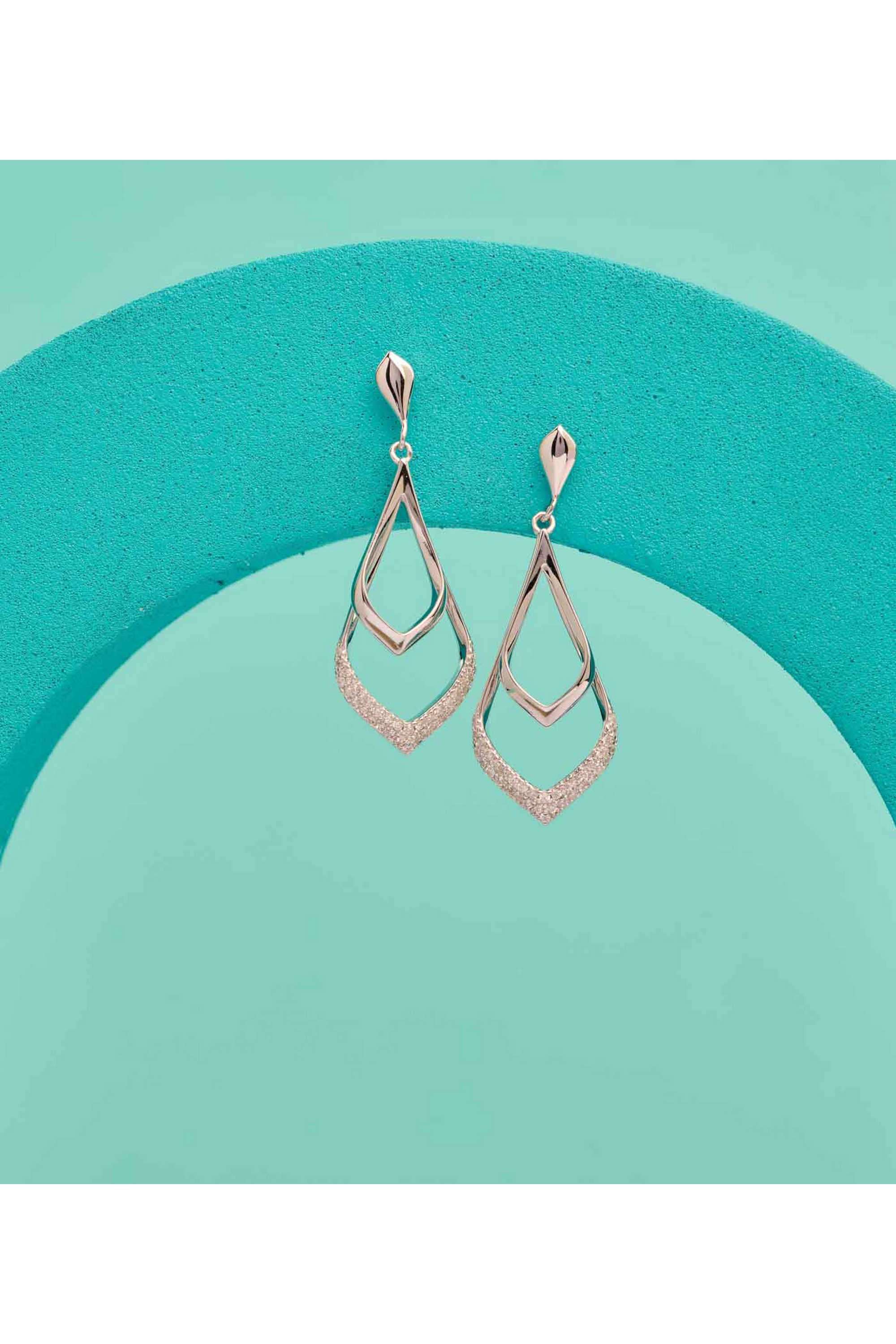 Silver-Casual-Wear-Women-Earrings-Aurora-Kiss-Top