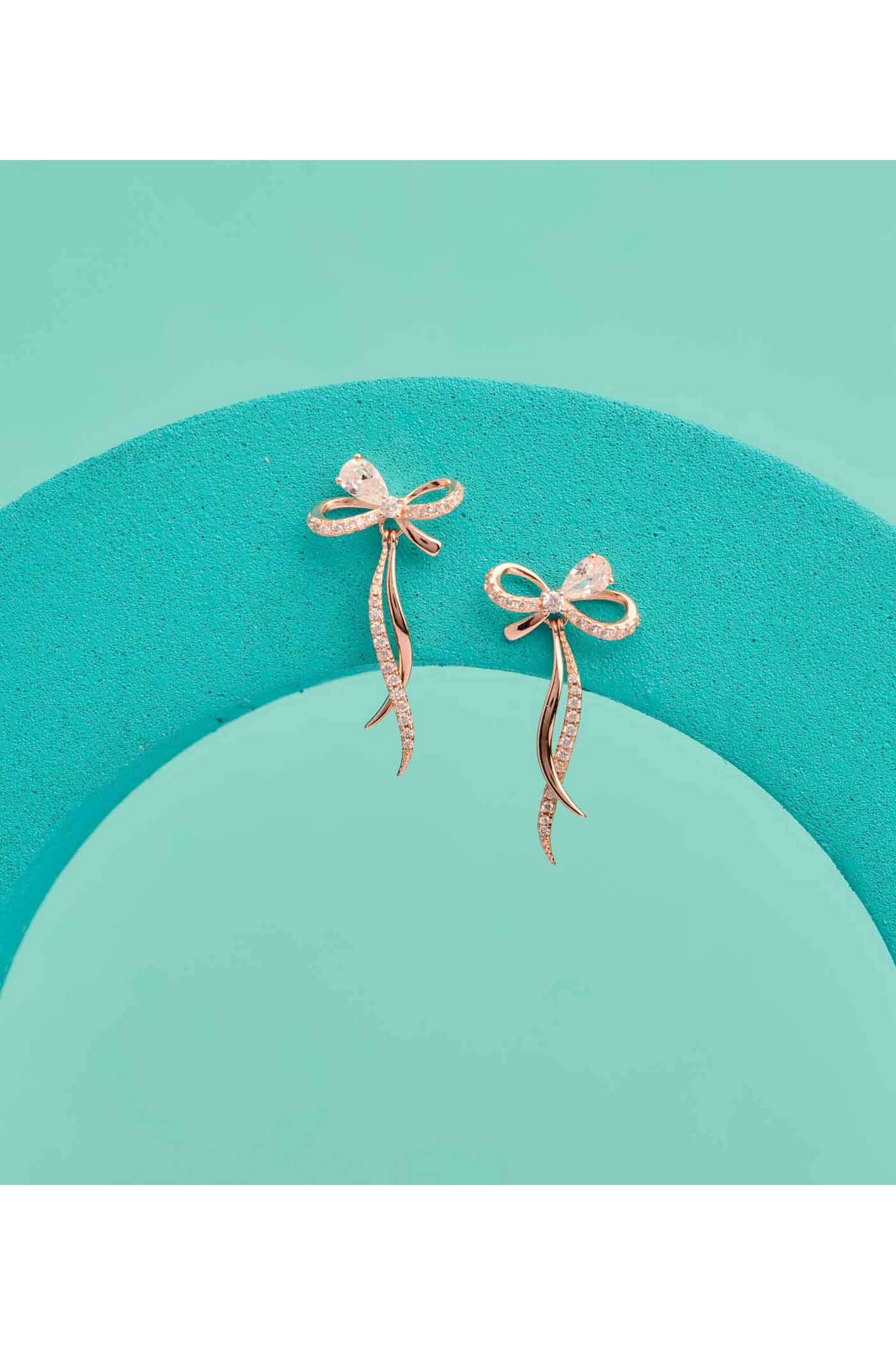 Silver-Casual-Wear-Women-Earrings-Mystic-Pearl-Top