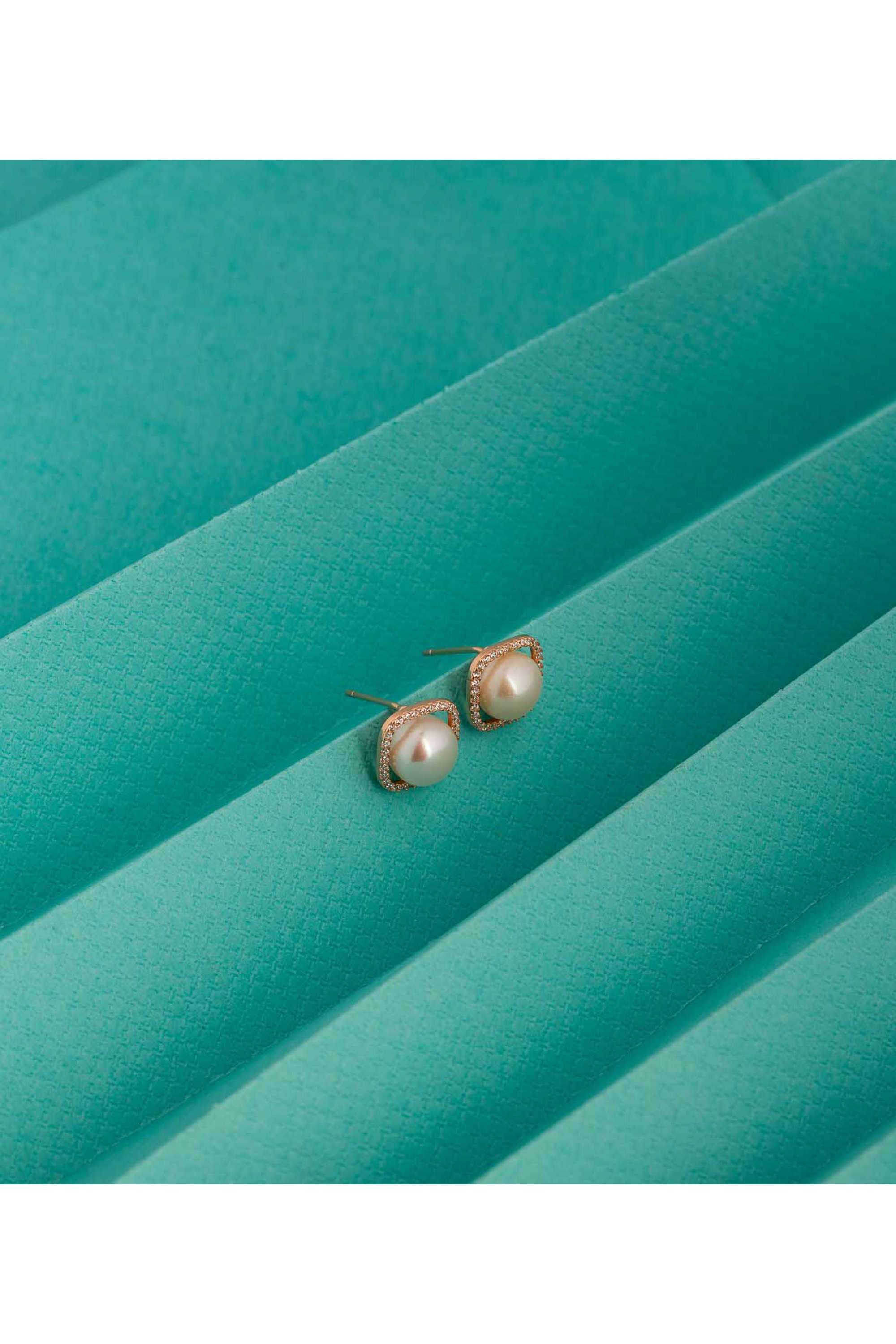 Silver-Casual-Wear-Women-Earrings-Moonlit-Spark-Top