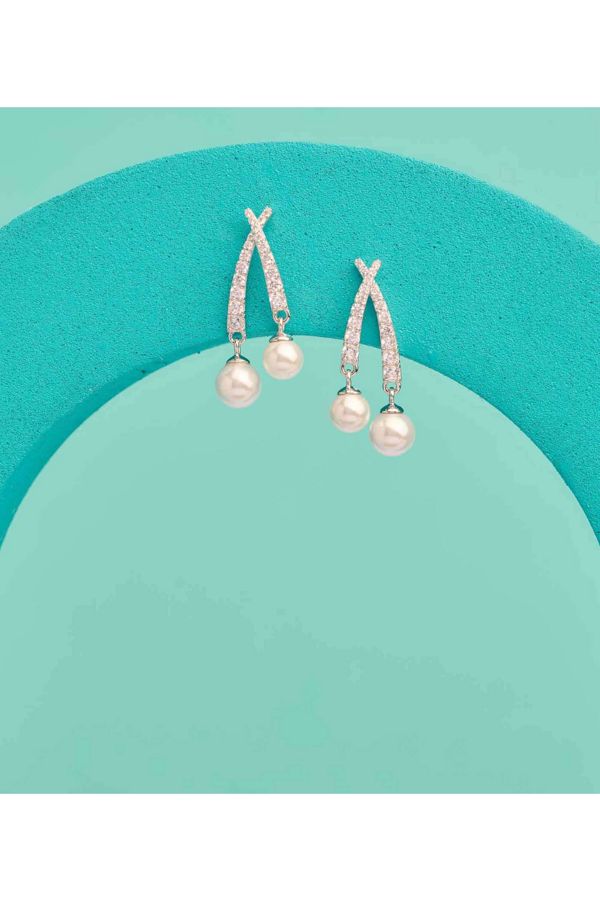 Silver-Casual-Wear-Women-Earrings-Velvet-Halo-Top