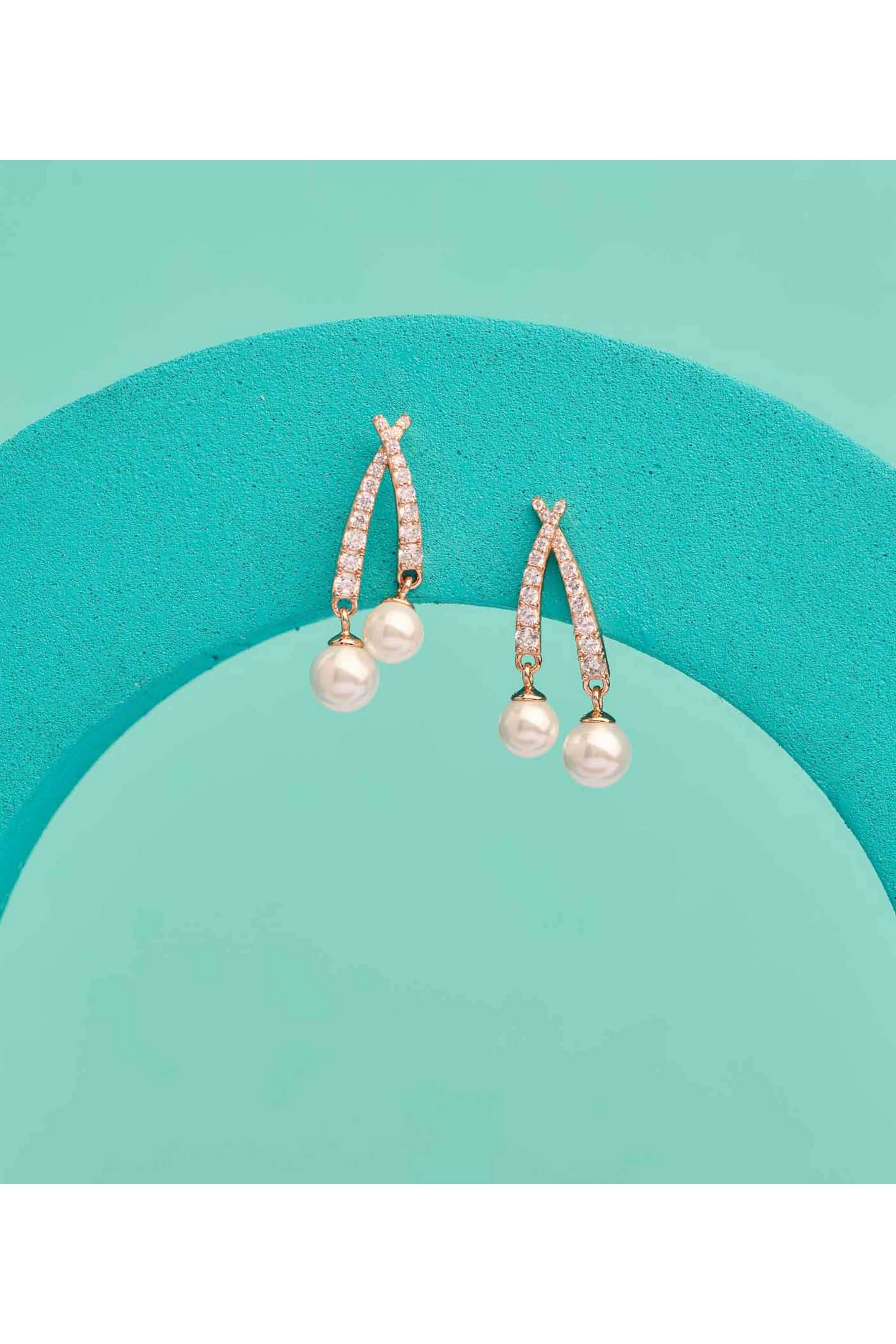 Silver-Casual-Wear-Women-Earrings-Crowned-Beauty-Top