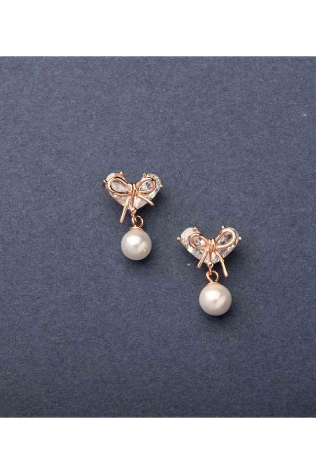 Small-Pearl-Earrings