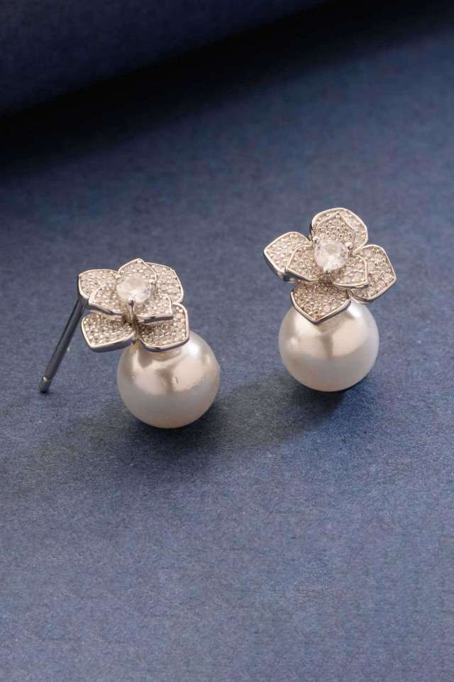 Pearly-Flawer-Earrings