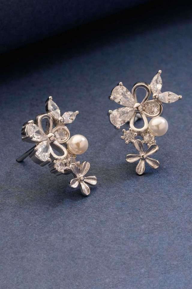 Daisy-Silver-Cluster-Earrings