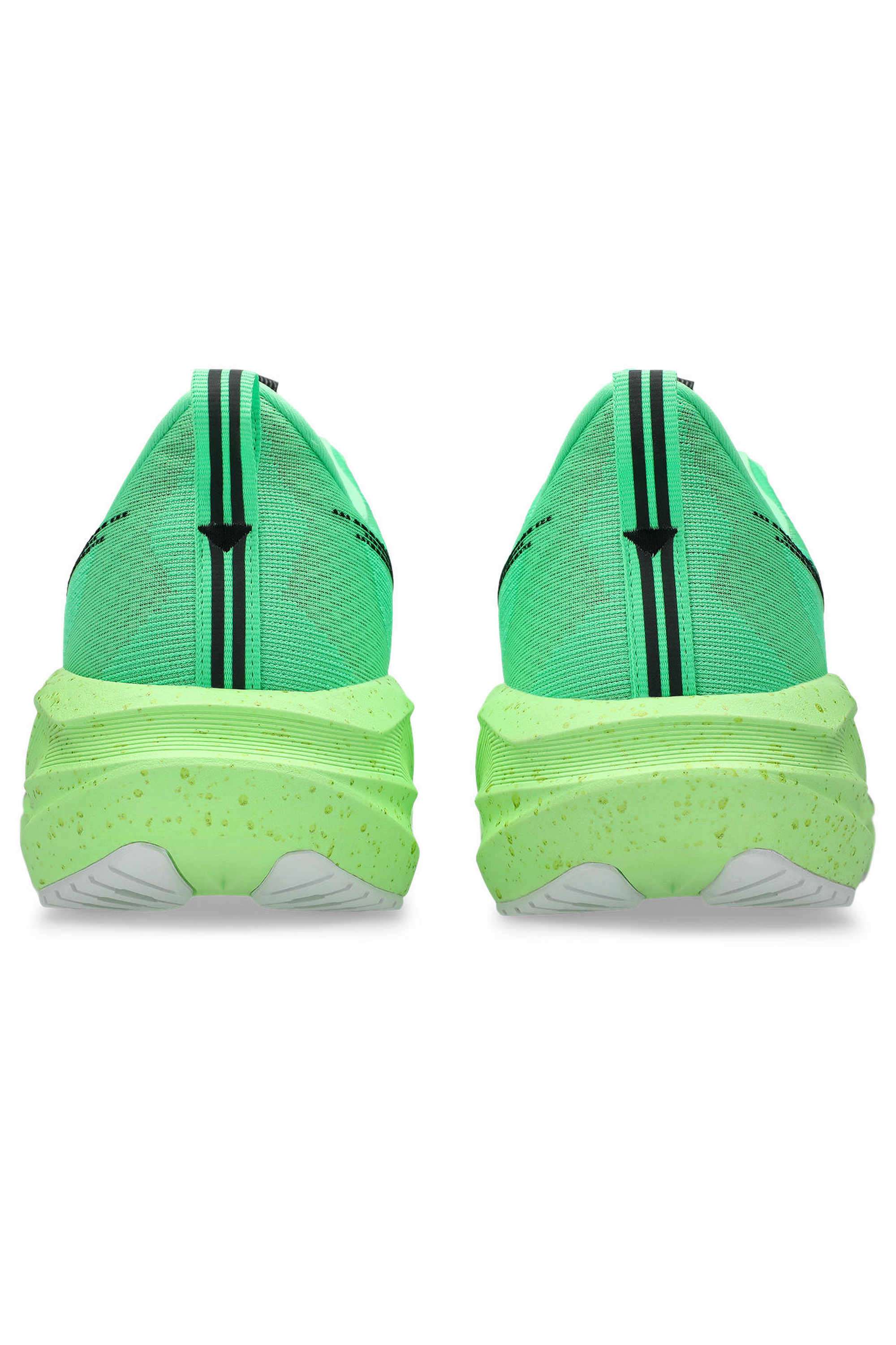 Buy Asics green Novablast 5 Ekiden Synthetic Mid Tops Lace Up