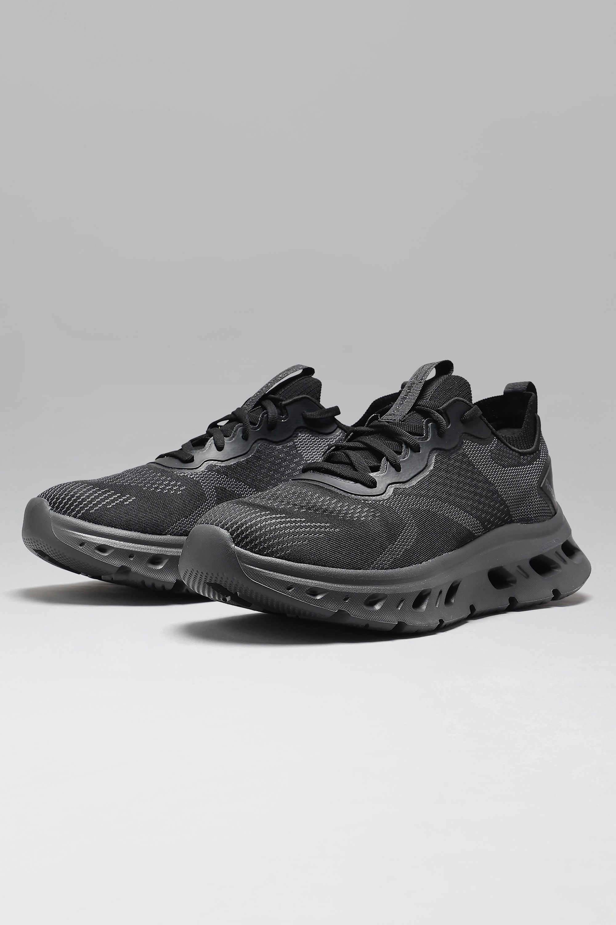 Cloudflex-Enchanting-Fabric-Low-Tops-Lace-up-Men-s-Sports-Shoes