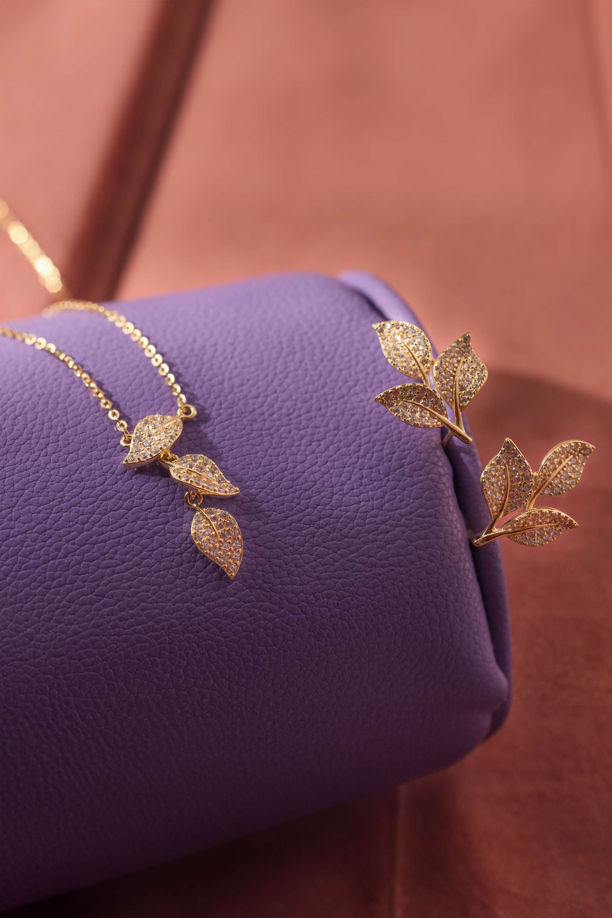 Women-Fashion-Western-Silver-Pendant