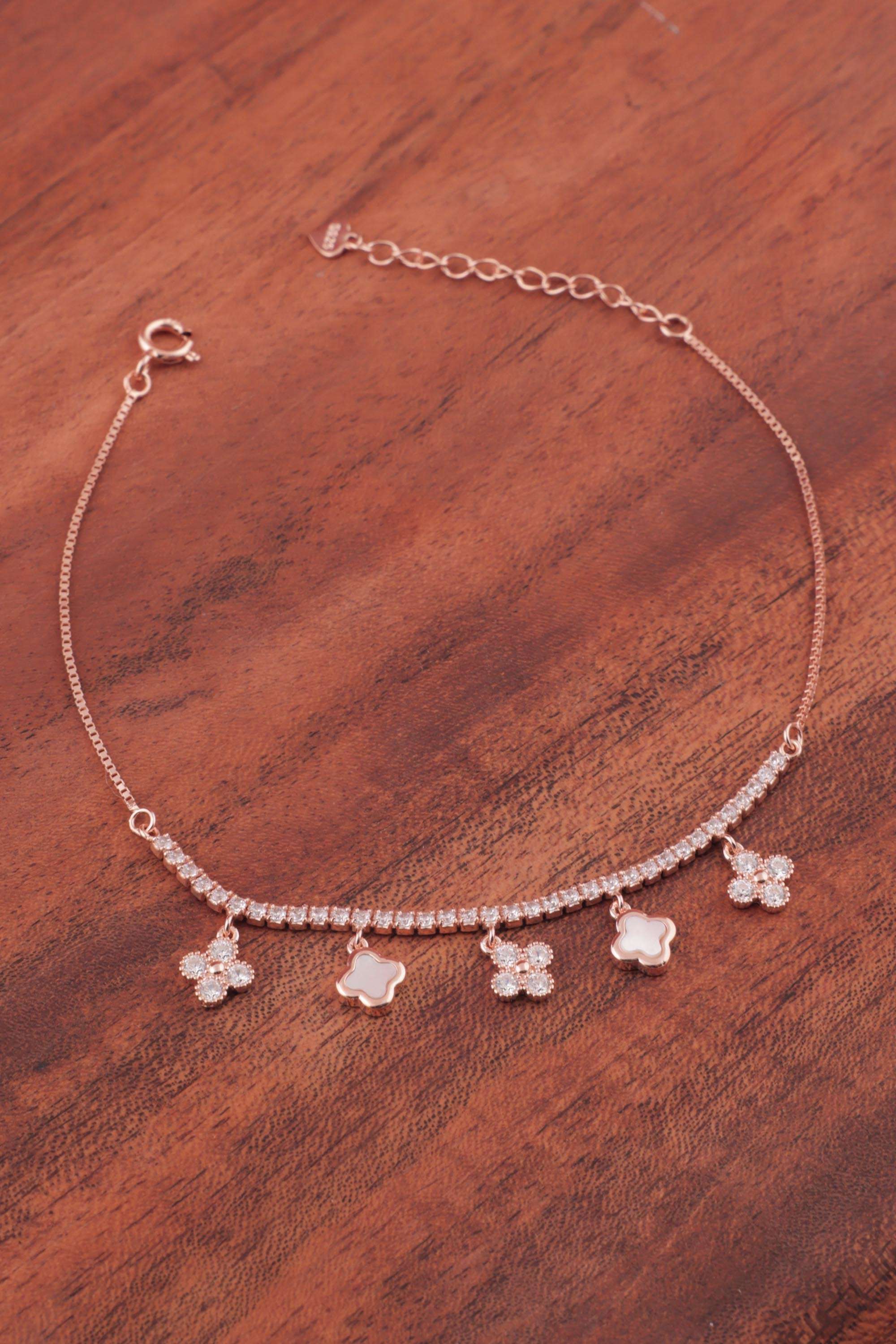 Silver-Casual-Wear-Women-Bracelets