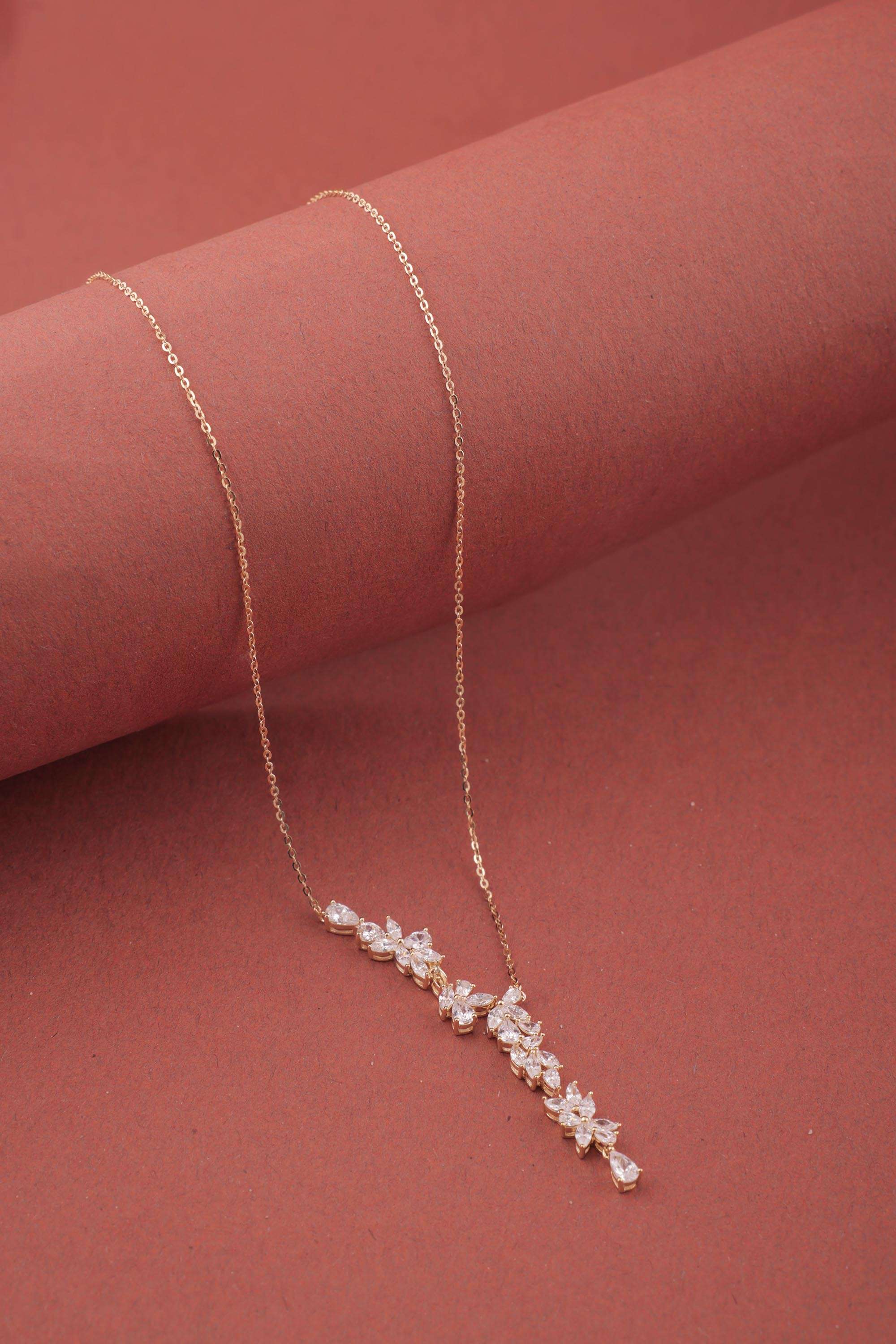 Silver-Casual-Wear-Women-Pendants