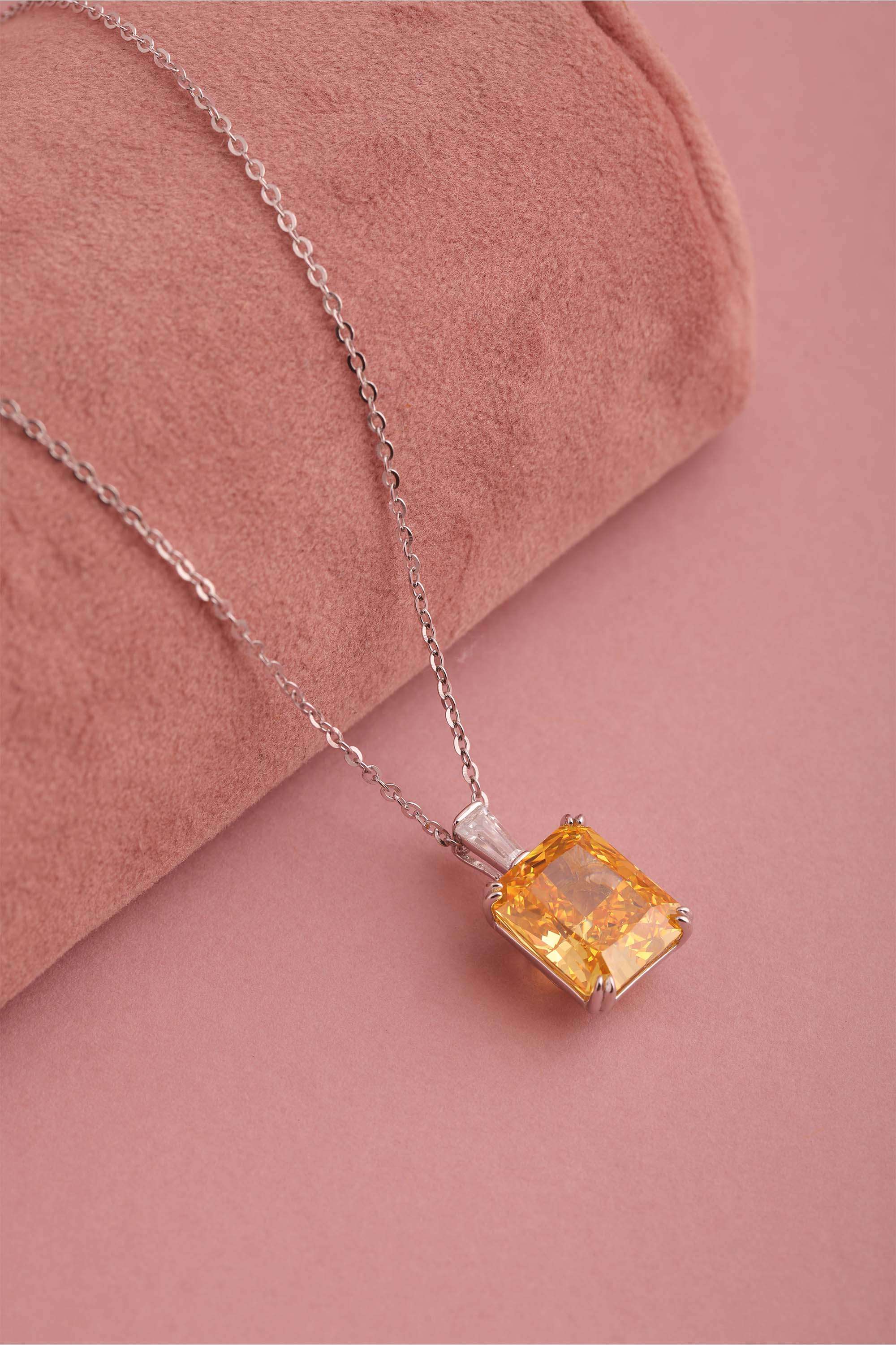 Women-Fashion-Western-Silver-Pendant