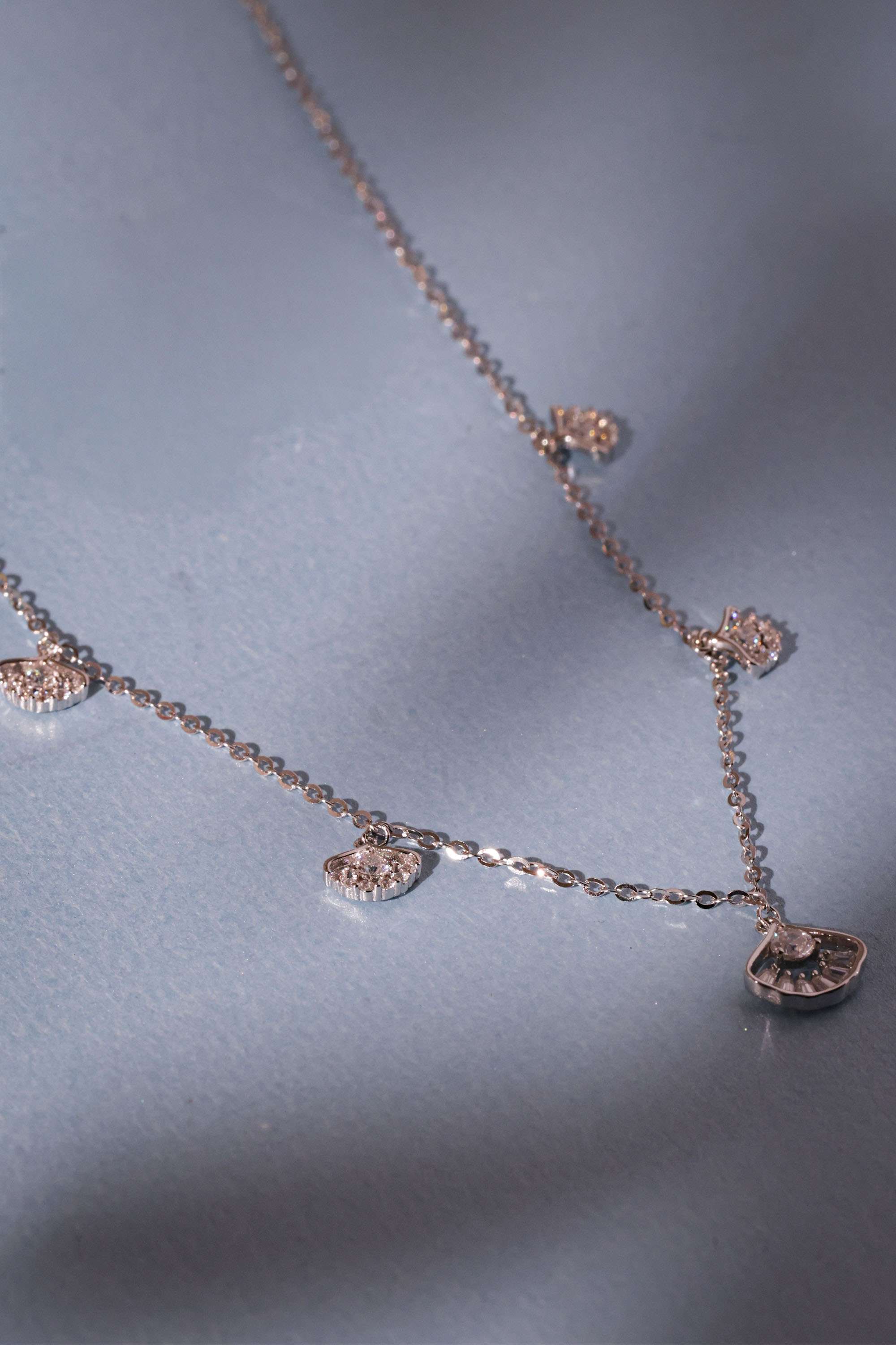 Silver-Casual-Wear-Women-Pendants