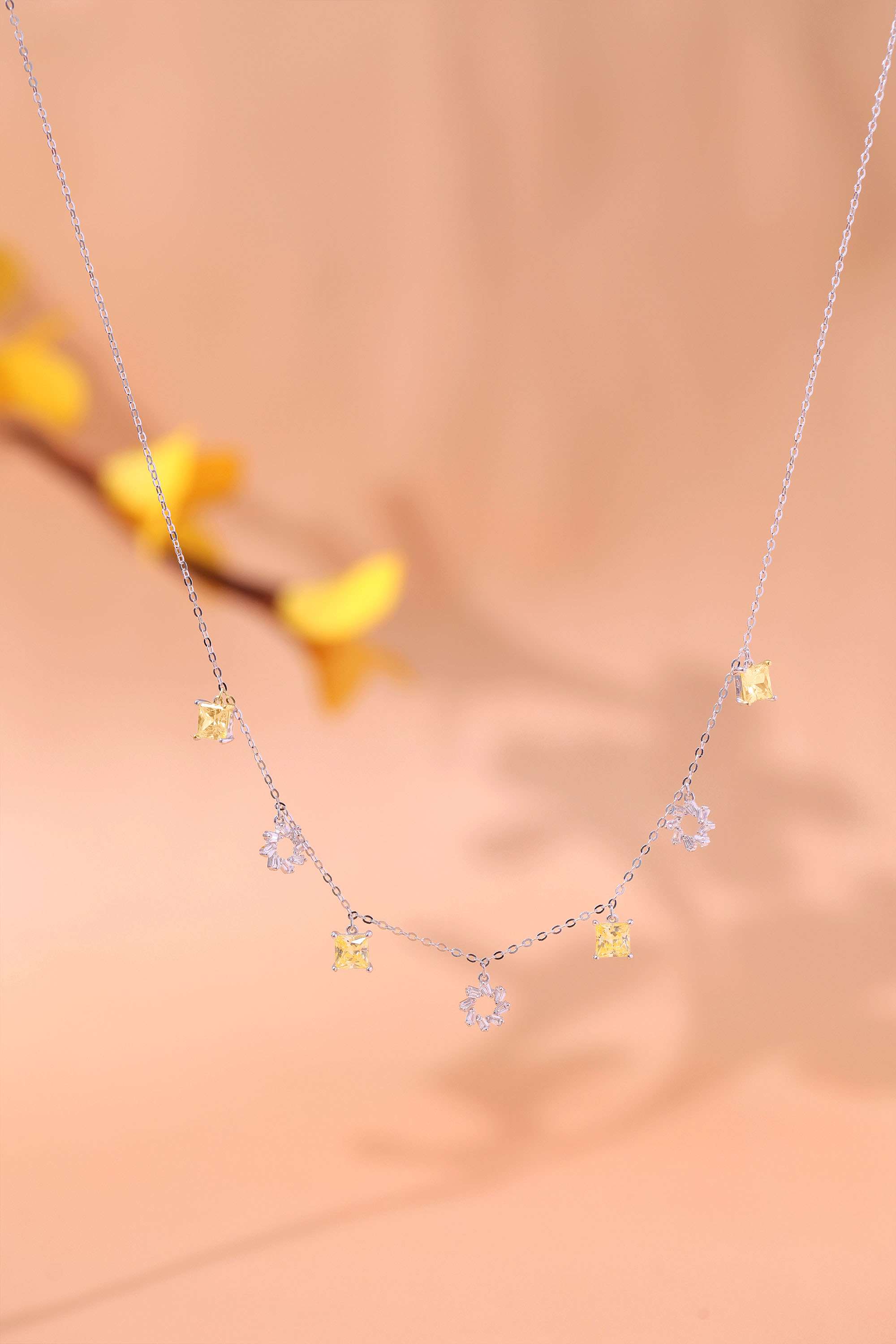 Silver-Casual-Wear-Women-Pendants