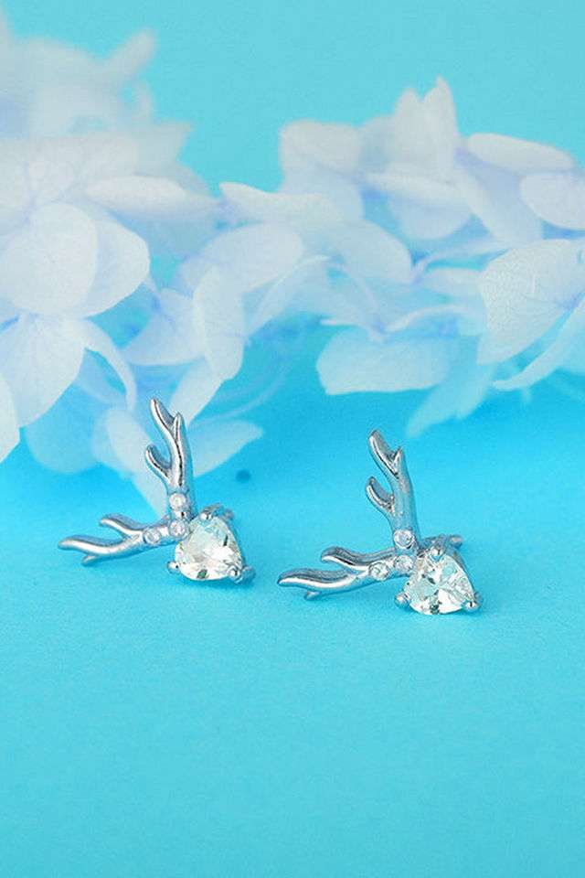 Silver-Deer-Heart-Stud-Earrings