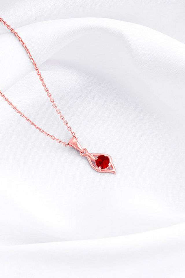 Rose-Gold-Falling-Dew-In-Red-Pendant-With-Link-Chain