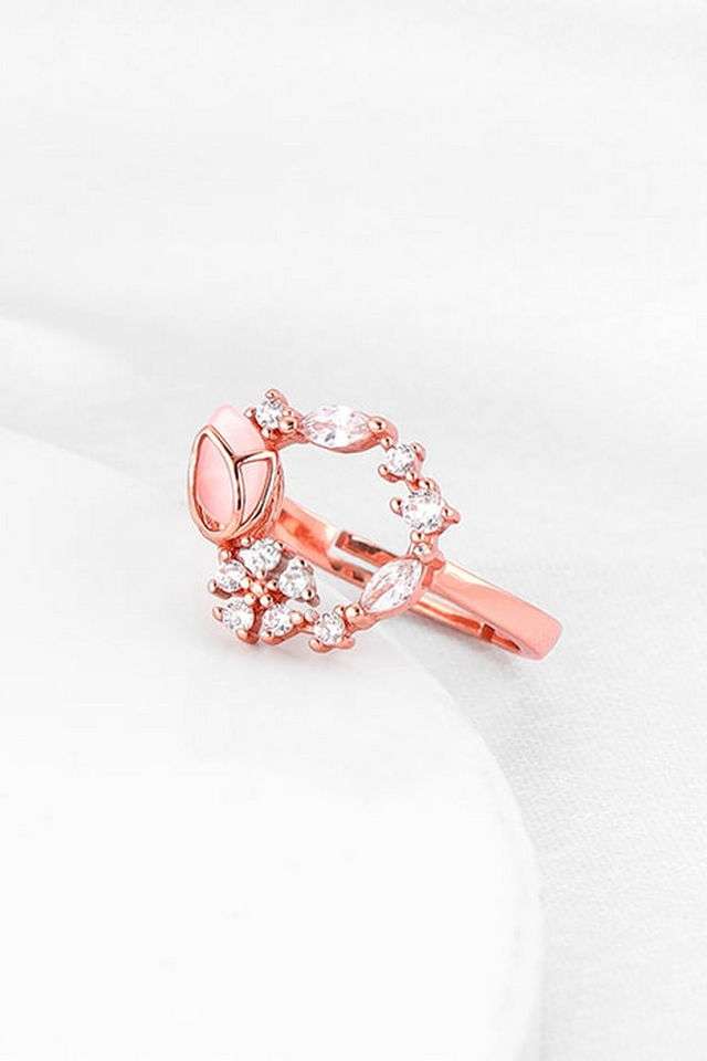 Rose-Gold-Drop-Wreath-Ring