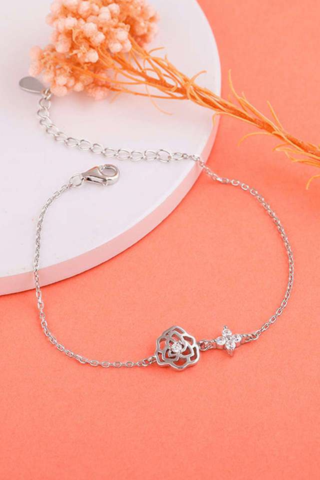 Silver-Enchanted-Flower-Bracelet