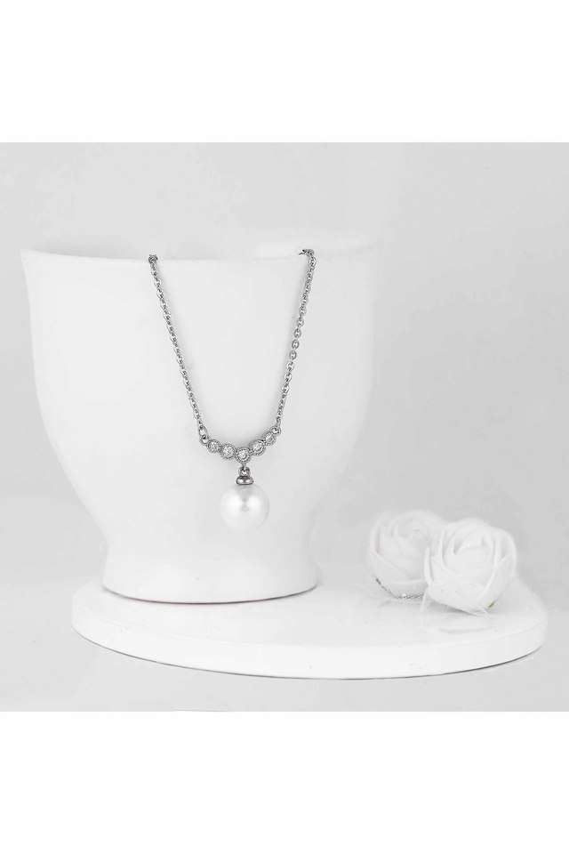 Silver-Minimal-Western-Pearl-Necklace
