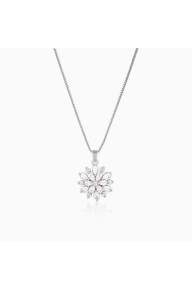 Silver-Heavenly-Flower-Pendant-With-Box-Chain