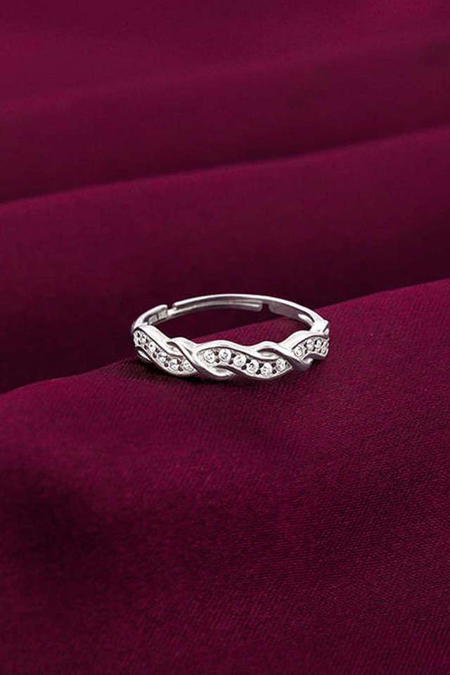 Silver-Zircon-Winding-Wave-Ring