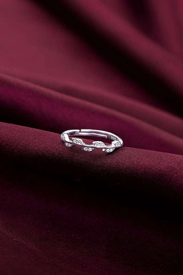 Silver-Zircon-Vine-Shine-Ring